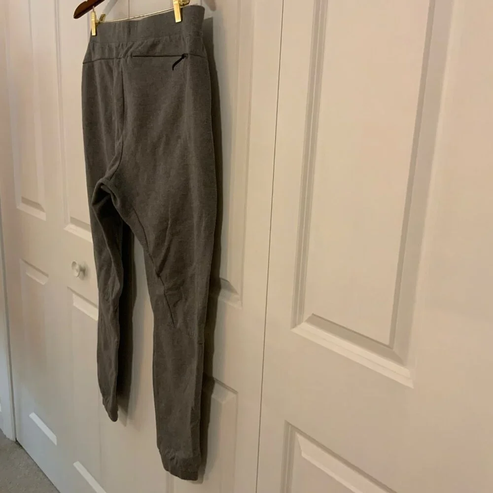 Gap Men’s Gapfit Grey Tech Slim Fleece Pull On Joggers Medium